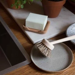 Andree Jardin Andrée Jardin Savon De Cork Cuisinière De Vaisselle -Sous Chef Boutique AJ0059 AndreeJardinCorkSoapDish lifestyle 8