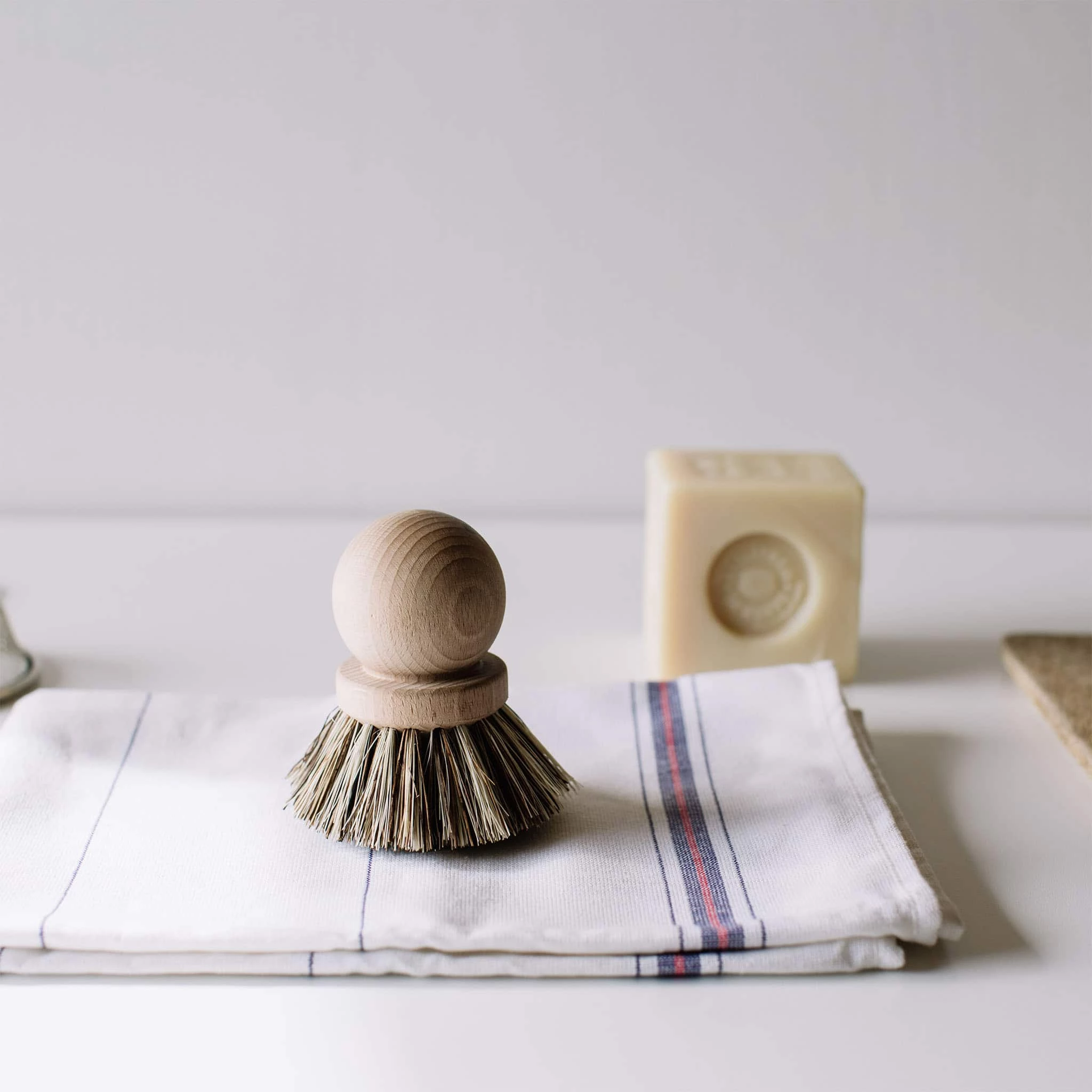 Pinceau De Poêle En Bois De Hêtre à Fibres Végétales Andree Jardin 6 Pinceau De Poêle En Bois De Hêtre à Fibres Végétales Andree Jardin – Image 4