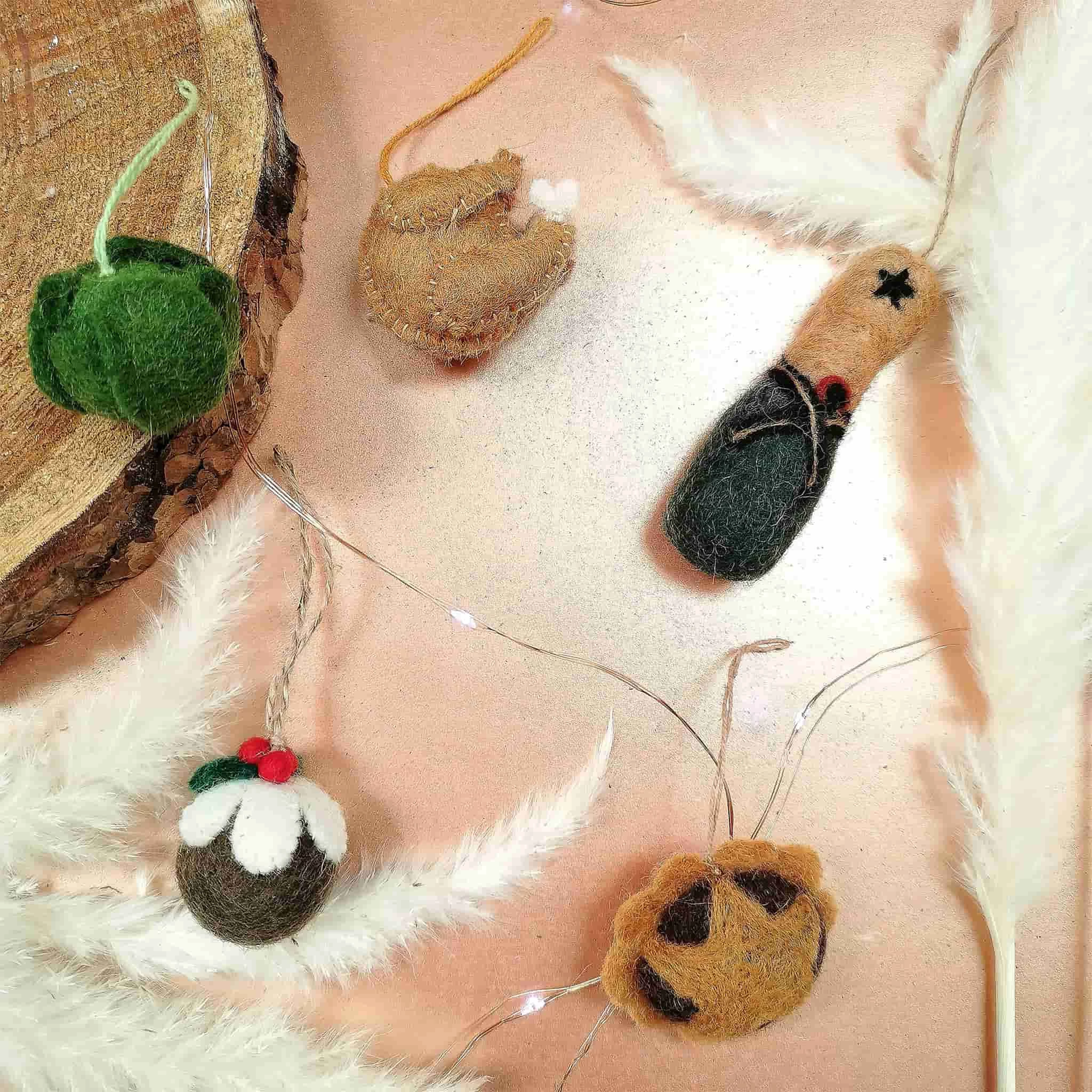 Felt So Good Feutre Si Bon Dîner De Noël Feutre Décorations X 4 Cadeaux 8 Felt So Good Feutre Si Bon Dîner De Noël Feutre Décorations X 4 Cadeaux – Image 6