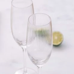 Flûtes De Champagne Côtelées BarCraft 220ml Lot De 2 -Sous Chef Boutique KI0082 RibbedChampagneFlutes220mlSetof2 lifestyle1