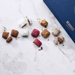 Neuhaus "Les Trésors De Neuhaus" Pralines - 30 Pieces -Sous Chef Boutique Ne0015 NeuhausLesTresorsdeNeuhausPralines 30Pieces lifestyle2
