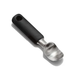Ustensiles De Cuisine Oxo Bonnes Poignées Acier Inoxydable Crème Glacée Scoop 9 Ustensiles De Cuisine Oxo Bonnes Poignées Acier Inoxydable Crème Glacée Scoop -Sous Chef Boutique OX0059 OxoGoodGripsStainlessSteelIceCreamScoop 4 scaled 1