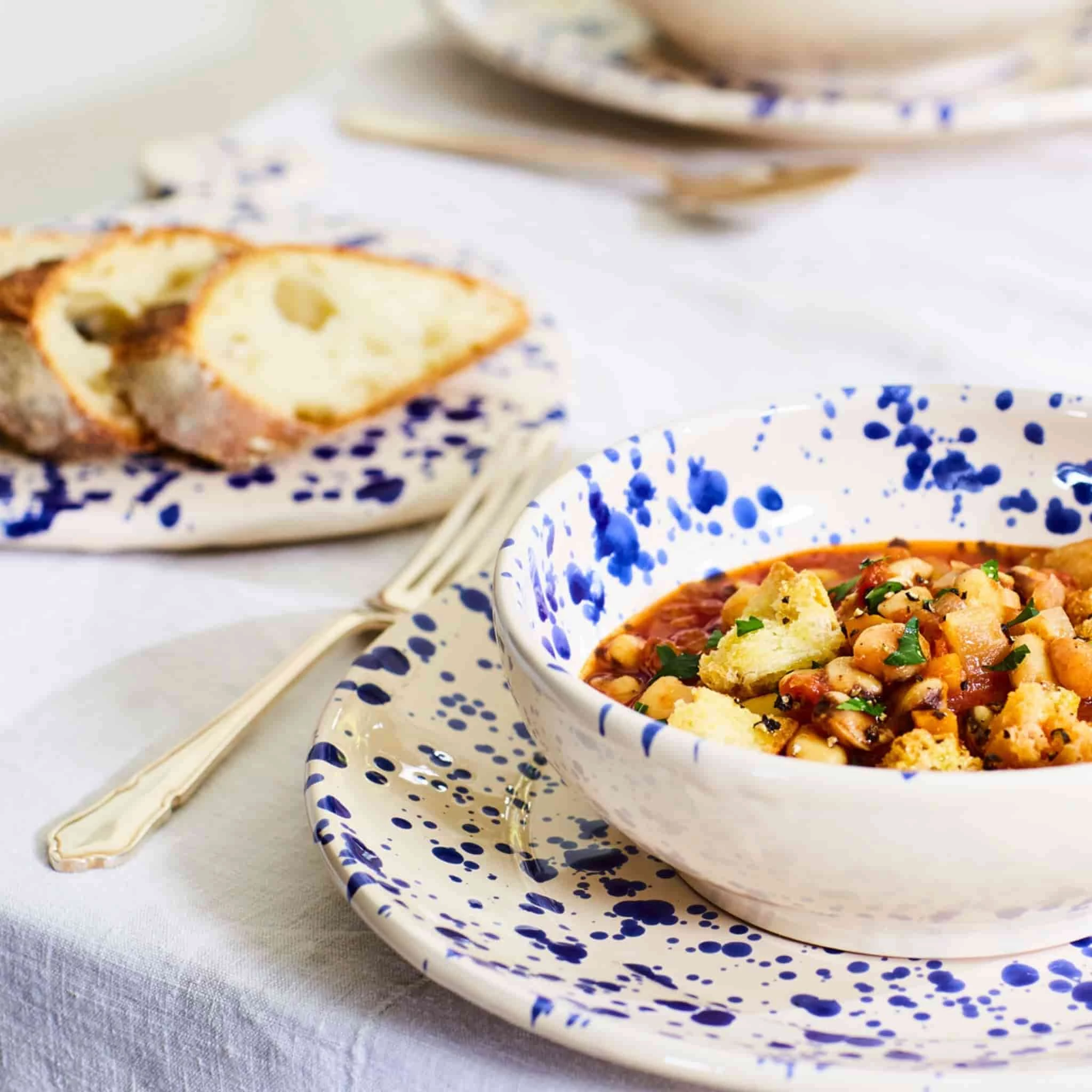 Puglia Handmade Puglia Pitcher à éclaboussures Bleues 5 Puglia Handmade Puglia Pitcher à éclaboussures Bleues – Image 3