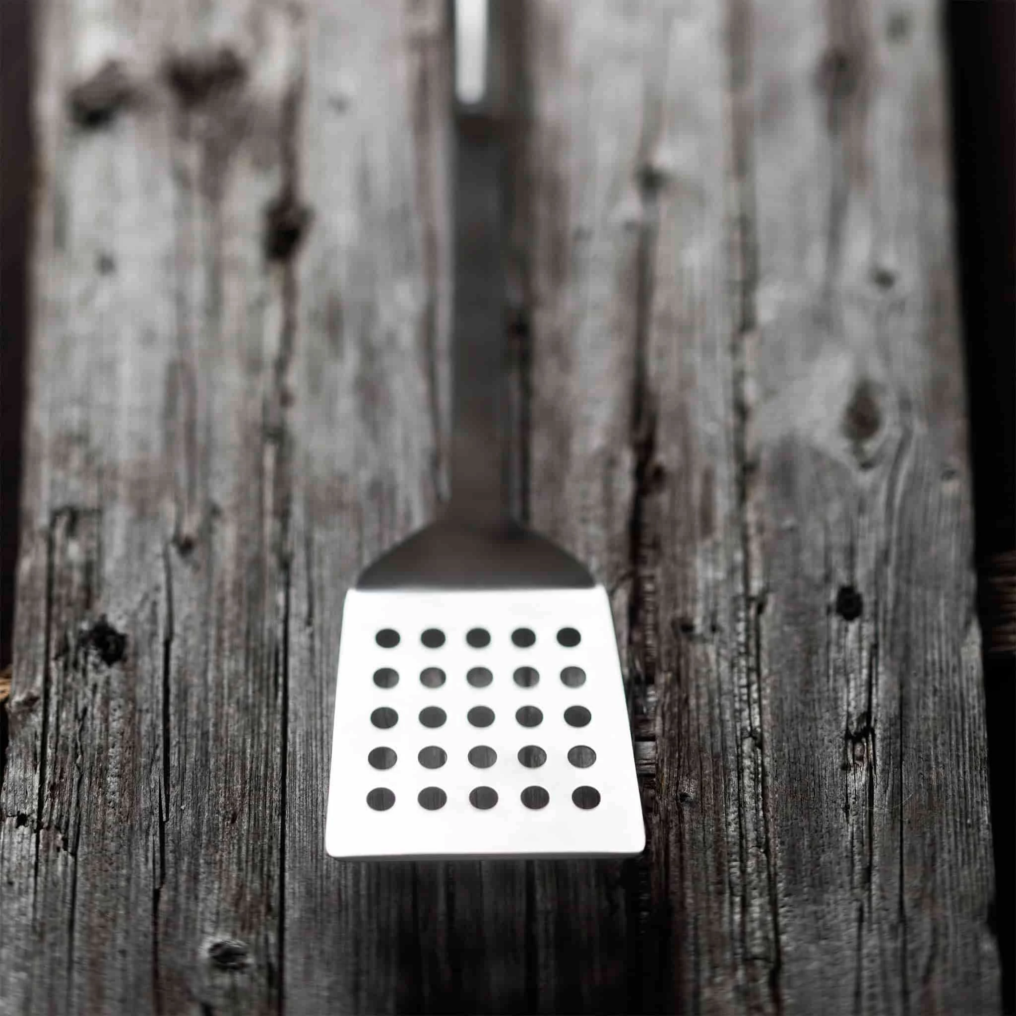 Rosle Perforated BBQ Turner 46cm Cuisinière 4 Rosle Perforated BBQ Turner 46cm Cuisinière – Image 2