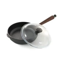 Cuisinière Skeppshult Traditionnelle Cast Iron Deep Saute Pan Avec Couvercle 25cm -Sous Chef Boutique SH0019 Skeppshult Traditional Cast Iron Deep Saute Pan with Lid 4