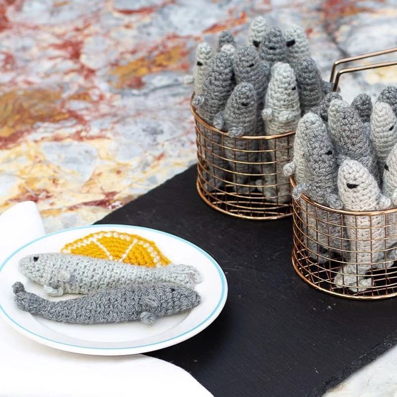 Sardines Toft Dans Un étain Gourmet Crochet Kit Cadeaux 4 Sardines Toft Dans Un étain Gourmet Crochet Kit Cadeaux – Image 2