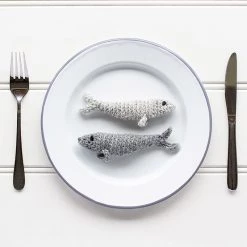 Sardines Toft Dans Un étain Gourmet Crochet Kit Cadeaux 9 Sardines Toft Dans Un étain Gourmet Crochet Kit Cadeaux -Sous Chef Boutique TF0001 ToftSardinesinaTinGourmetCrochetKit lifestyle3