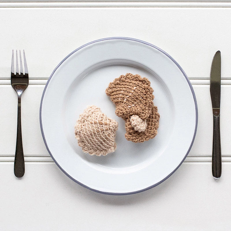 Basculants Toft Dans Un Kit De Crochet Gourmet D'étain 6 Basculants Toft Dans Un Kit De Crochet Gourmet D'étain – Image 4