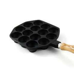 Japan Bento Japon Bento Fonte De Fer Takoyaki Pan 18cm Dia -Sous Chef Boutique cast iron takoyaki top 1
