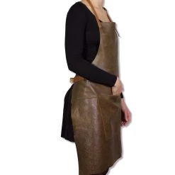 Dutchdeluxes Tablier BBQ En Cuir En Brun Vintage -Sous Chef Boutique dutch deluxes leather bbq apron vintage brown model side