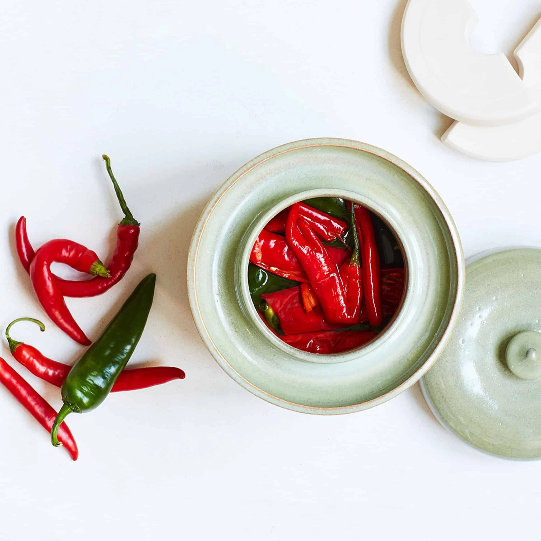 Sauerkraut Pots Articles De Cuisine En Pierre Faits à La Main Fermentage Crock En Vert 2 Litre 6 Sauerkraut Pots Articles De Cuisine En Pierre Faits à La Main Fermentage Crock En Vert 2 Litre – Image 4